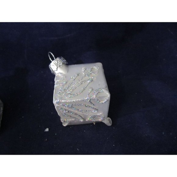 Silver Mercury Style Square Blown Glass Glitter Accent Ornaments A Set of Three - Picture 12 of 15